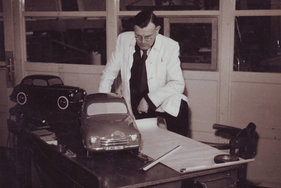 Skoda 1200 Sedan (1952) - Josef Velebny war Leiter der Karosseriekonstruktion, Windkanaltests mit Modellen im Massstab 1:5 und 1:10 erfolgten in Prag-Letnany