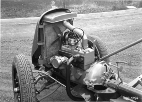 Skoda 420 (1936) - Blick auf den Frontmotor Skoda 420 (1936) - Blick auf den Frontmotor