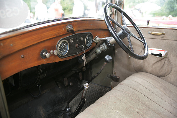 Skoda 430 (1930) - Interieur mit Patina
