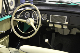 Skoda Felicia (1959) - Interieur und Armaturenbrett (Rétromobile 2012)