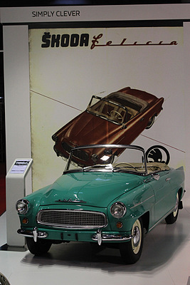 Skoda Felicia (1959) - am Skoda-Stand zu sehen (Rétromobile 2012)