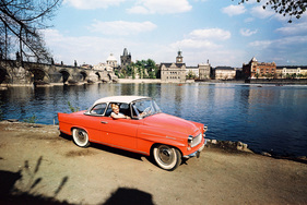 Bild Skoda Felicia (1961) - elegantes Cabriolet, hier mit Hardtop