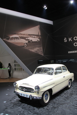 Skoda Octavia (1959) - zeigt die Verwandschaft zum aktuellen Modell auf - IAA in Frankfurt 2019