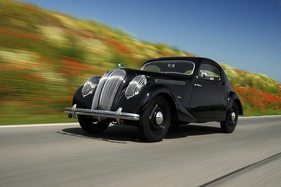 Škoda Popular Monte Carlo (1936) - Vom Motorsporterfolg bei der Rallye Monte Carlo profitierten auch die Kundschaft. Der beliebte Popular wurde als Popular Monte Carlo, als Roadster und Coupé gebaut