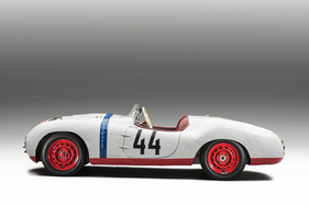 Škoda Sport (1949) - The racing car was given a low, open body that was made by hand from sheet aluminum.
