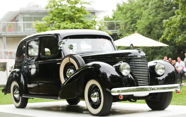 Skoda Superb 3000 OHV (1939) - gezeigt an der Sonderschau zum 120-jährigen Jubiläum von Skoda an der Schloss Bensberg Classics 2015