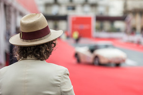 So ein Hut bietet mehr Schutz als manches Verdeck - 1000 Miglia 2024