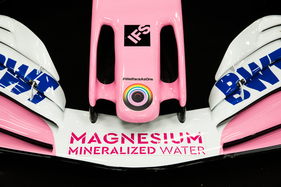 So etwas könnte durchaus auch als moderne Kunst an der Art Basel hängen, ...