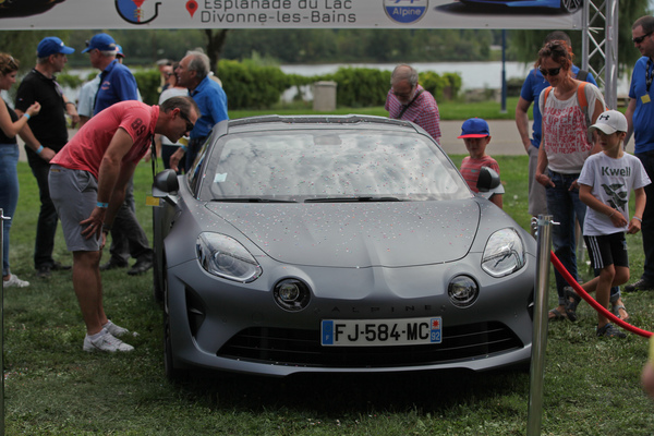 So sieht sie also aus, die Alpine A110 S mit etwas mehr Leistung und weniger Gewicht - 1ère Rencontre Franco-Suisse Alpine 2019