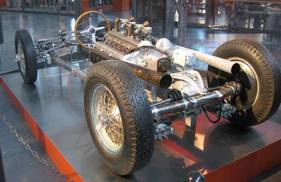 Sokol 650 (1950) - ... als statisches Ausstellungsobjekt hergerichtet. Die Fehlteile wurden in 3D-Druck hergestellt und erscheinen weiss