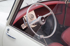 Soletta 750 (1956) - die Seitenscheiben sind verschieb-, aber nicht versenkbar