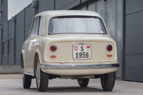 Soletta 750 (1956) - hinter dem Heckdeckel verbirgt sich der grössere der beiden Käuferräume