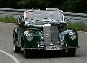Solitude Revival 2011 - Jubiläums-Corso - Mercedes Benz 300 S Cabrio