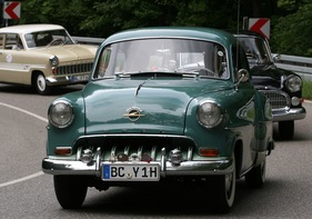 Solitude Revival 2011 - Jubiläums-Corso - Opel Rekord