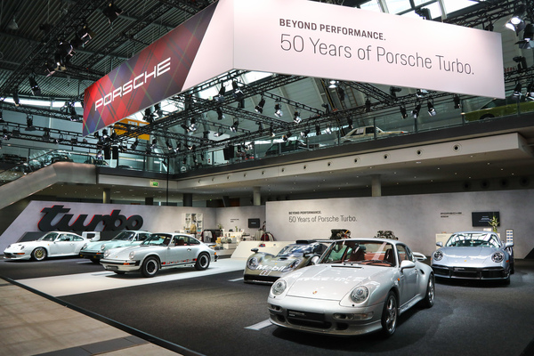 Sonderschau "50 Jahre Porsche Turbo" vom Werk - Retro Classics Stuttgart 2024
