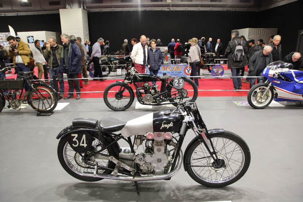 Sonderschau Französische Motorräder - Jonghi 350 Double ACT 1935 - mit eindrücklichem Palmares - Rétromobile Paris 2017