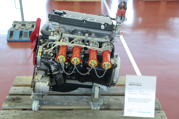 Sonderschau Heidegger - ein 2002-tii-Motor mit rund 175 PS - Oldtimer- und Teilemarkt Winterthur 12./13. November 2016