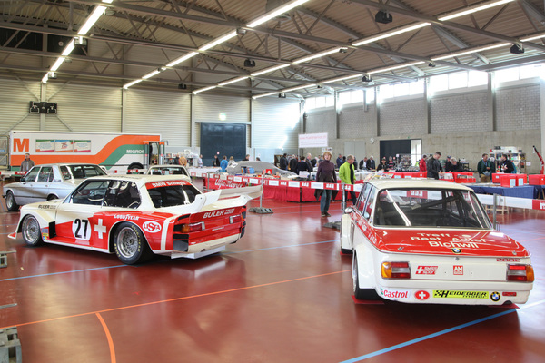 Bild Sonderschau Heidegger - nur wenige Jahre liegen zwischen dem 2002 und dem 320 Gruppe 5 - Oldtimer- und Teilemarkt Winterthur 12./13. November 2016