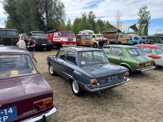 Sowjetisches Auto, aus Holland angereist – OMMMA Festival Magdeburg 2025