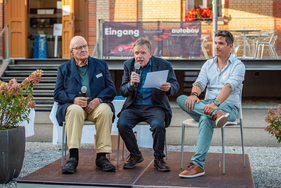 Spannendes "Podiumsgespräch" mit Hans Bichsel, Rolf Hürzeler und Yves Boitel - Finissage Sonderschau "ADO16 - Tiny, Great Cars" am 29. August 2024 Spannendes "Podiumsgespräch" mit Hans Bichsel, Rolf Hürzeler und Yves Boitel - Finissage Sonderschau "ADO16 - Tiny, Great Cars" am 29. August 2024