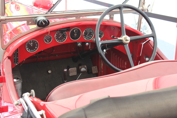 Sparsam ausstaffiertes Armaturenblech im 6C 1750 Gran Sport – Passione Alfa Romeo Hinwil 2018