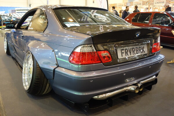 Spart Reifen: Extrem negativer Radsturz am BMW E46 – Essen Motor Show 2023