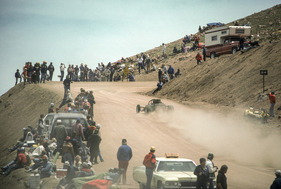 Specials und auf die Rennstrecke abgestimmte Rennwagen bestimmten über Jahre die Szene - Bergrennen Pikes Peak 1985