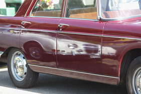 Spieglein, Spieglein an der Flanke ... - Albisgütli Classic Cars & Bikes August 2022