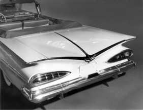 Spiel mit den Formen bei Chevrolet - "papillon fatigués" - Genfer Automobilsalon 1959