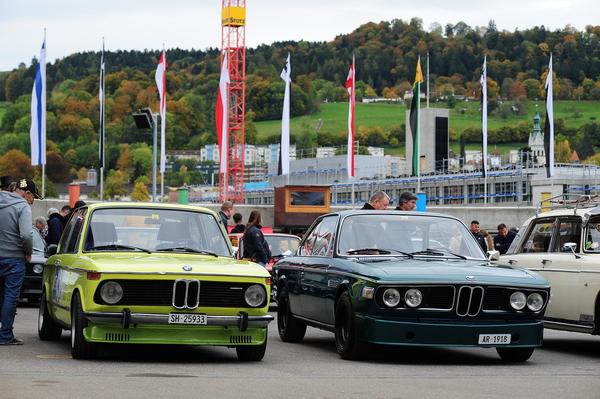 Bild: Sportliche Siebzigerjahre-BMW mit vier und sechs Zylindern – Oldtimermesse St. Gallen 2023