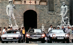 Sportwagen im Vergleich - Alpine-Renault A 310, Datsun 280 ZX und Porsche 924 Turbo - am Ziel einer längeren Reise in Florenz Sportwagen im Vergleich - Alpine-Renault A 310, Datsun 280 ZX und Porsche 924 Turbo - am Ziel einer längeren Reise in Florenz