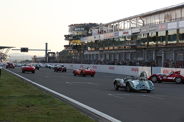 Image: Sportscars and GTs up to 1961 at the AvD OGP 2012 - Le Mans start for sportscars and GTs up to 1961