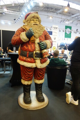 St.Nikolas macht auch in Essen Halt - Essen Motor Show 2022