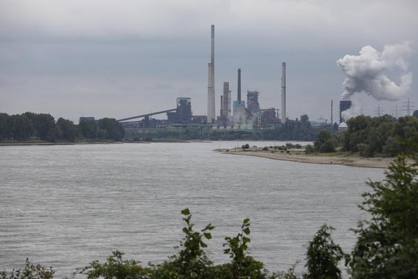 Stahlwerk am Rhein - Internationales Käfer-Cabrio-Treffen von Deutschland 2025