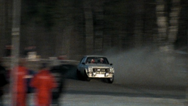 Standbild aus dem Film "Die Evolution des Driftwinkels Vol. 2" von Helmut Deimel