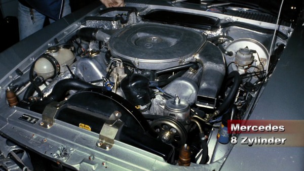 Standbild aus dem Film "Die Evolution des Driftwinkels Vol. 2" von Helmut Deimel