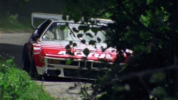 Standbild aus dem Film "Gruppe B - Der Ritt auf dem Feuerball"