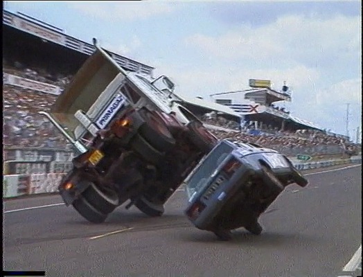 Standbild aus dem Film "Le Mans 1982" Attraktionen
