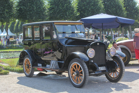 Stanley 73 (1959) - Sedan mit Dampfmaschine - Classic-Gala Schwetzingen 2021