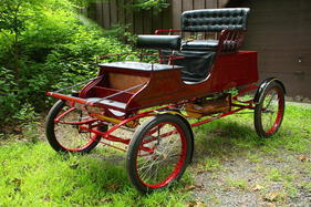 Stanley Type C 6.5 HP Two/Four Seater Runabout (1903) - als Lot 351 an der Philadelphia-Versteigerung von Bonhams am 2. Oktober 2017