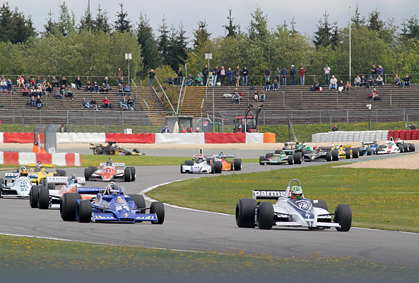 Start des Rennens der Grand Prix Masters (F1 1970-1983) am AVG OGP 2011