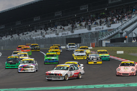 Start zum Langstreckenrennen - Youngtimer Trophy - Historic Trophy Nürburgring 2015 Start zum Langstreckenrennen - Youngtimer Trophy - Historic Trophy Nürburgring 2015