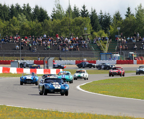 Start zum Rennen der Gentlemen - GT bis 1965 - im Rennen R7 der Gentlemen Drivers am AvD Oldtimer Grand Prix 2013