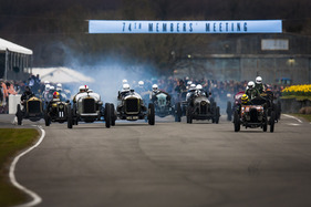 Start zum Rennen um die S.F. Edge Trophy - Goodwood Members Meeting 2016