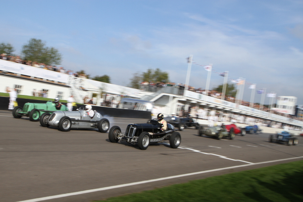 Start of the Goodwood Trophy - Goodwood Revival 2014