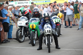 Startvorbereitungen bei den Motorrädern - Indianapolis Oerlikon am 26. Juli 2016 Startvorbereitungen bei den Motorrädern - Indianapolis Oerlikon am 26. Juli 2016