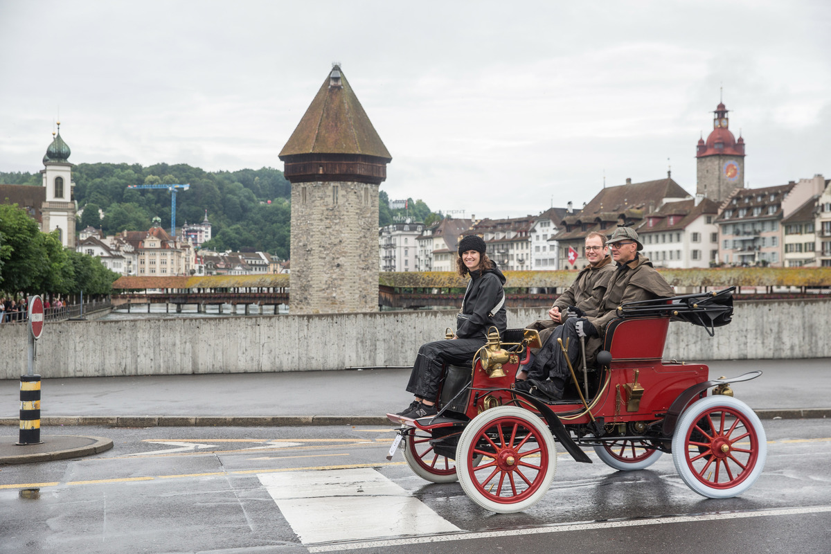 Stevens-Duryea Model L Stanhope Runabout (1903) – Luzern to Basel Veteran Run 2024