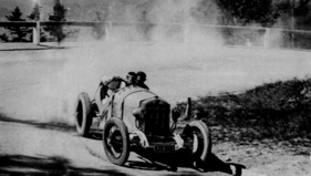 Steyr (1930) - Noch fuhren sie, aber die grosse Ära war vorbei - Ein Steyr im Rennen 1930