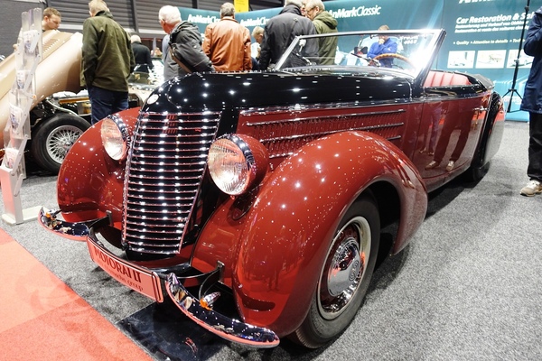Steyr 220 Cabriolet Gläser (1939) – Gewinner des Titels "Best of Prewar" – Classic Car Show Maastricht 2025