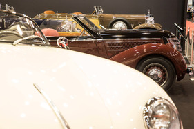 Steyr 220 Roadster Gläser (1939) _Techno Classica Essen_24_0839 – Techno Classica 2024